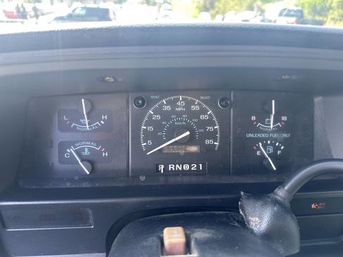 Used 1995 Ford E-250 and Econoline 250 image 13