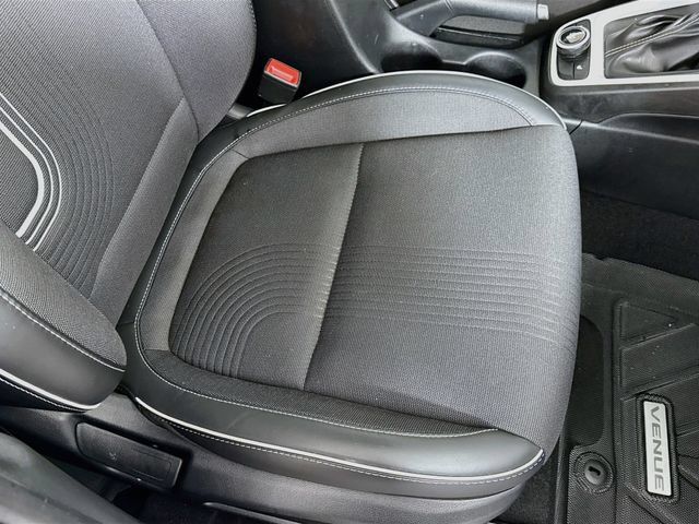 Certified 2024 Hyundai Venue Limited FWD image 35