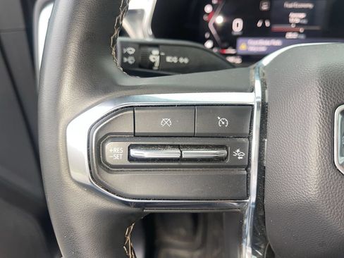 Used 2023 GMC Canyon Denali AWD/4WD image 7