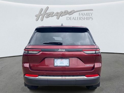 Used 2025 Jeep Grand Cherokee Limited w/ MOPAR Finishing Package RWD image 4