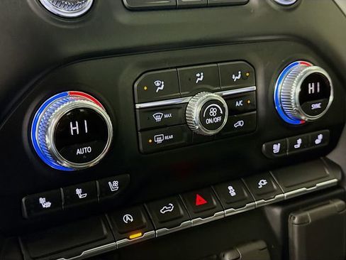 Used 2021 GMC Sierra 1500 SLT w/ SLT Premium Package image 15