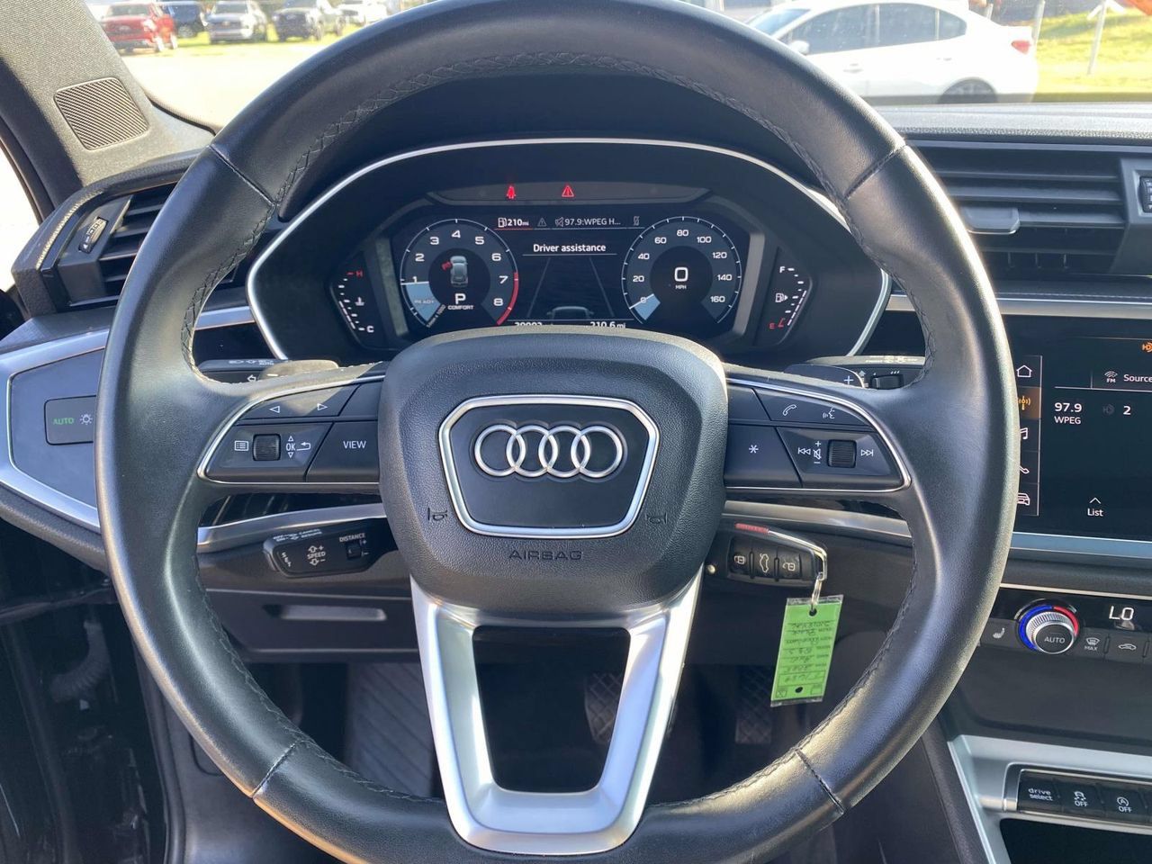 Used 2025 Audi Q3 2.0T Premium AWD/4WD image 31