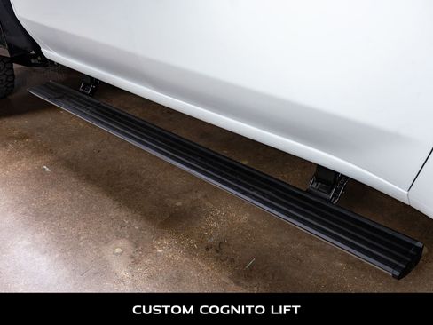 Used 2024 GMC Sierra 3500 Denali Ultimate image 11