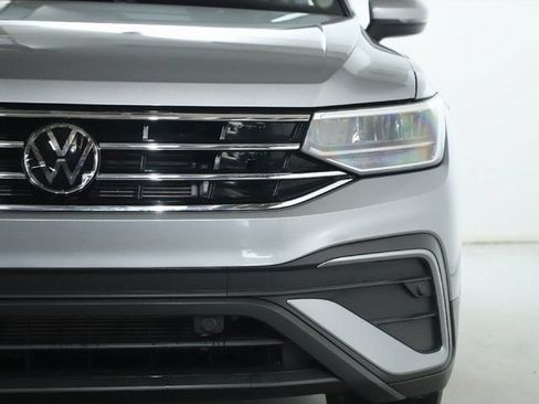 Certified 2022 Volkswagen Tiguan SE AWD/4WD image 7