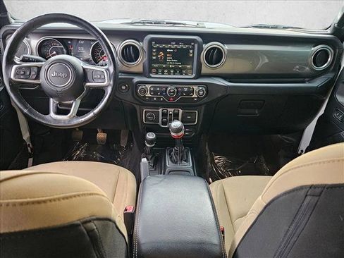 Used 2018 Jeep Wrangler Unlimited Sahara AWD/4WD image 18