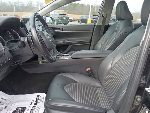 Used 2024 Toyota Camry SE image 15