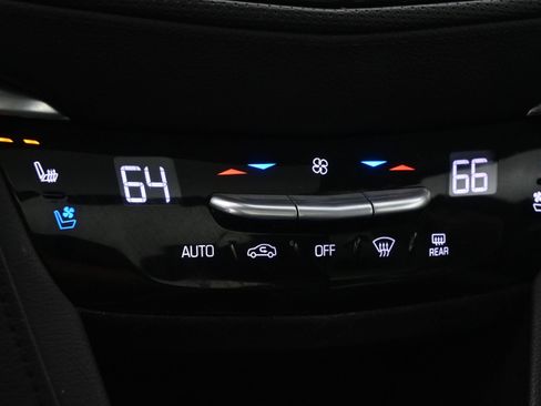 Used 2017 Cadillac XT5 Premium Luxury FWD image 23