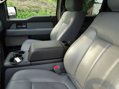Used 2014 Ford F150 XLT w/ Equipment Group 302A Luxury AWD/4WD image 21