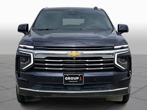 Certified 2025 Chevrolet Suburban LT image 4