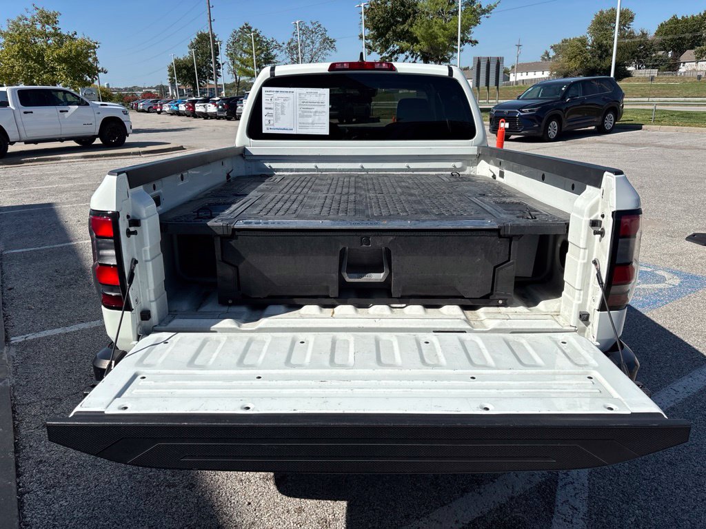 Used 2024 Nissan Frontier S RWD image 11
