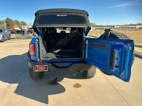 Used 2022 Ford Bronco Wildtrak image 24