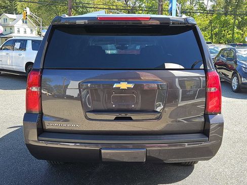 Used 2016 Chevrolet Suburban LS image 5