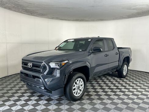 Used 2024 Toyota Tacoma SR RWD image 7