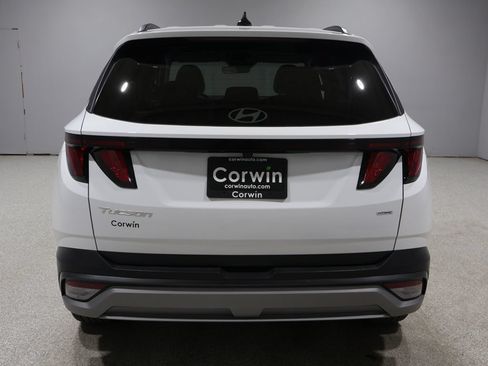 Used 2026 Hyundai Tucson SEL AWD/4WD image 3