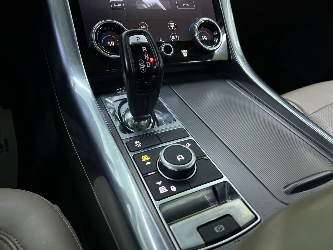 Used 2018 Land Rover Range Rover Sport HSE AWD/4WD image 25