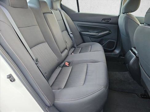 Used 2025 Nissan Altima 2.5 SV image 19