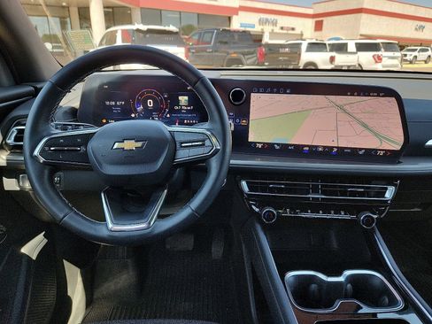 Used 2024 Chevrolet Traverse LS w/ LPO, Floor Liner Package FWD image 11