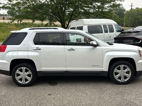 Used 2017 GMC Terrain SLT w/ Open Road Package FWD image 27