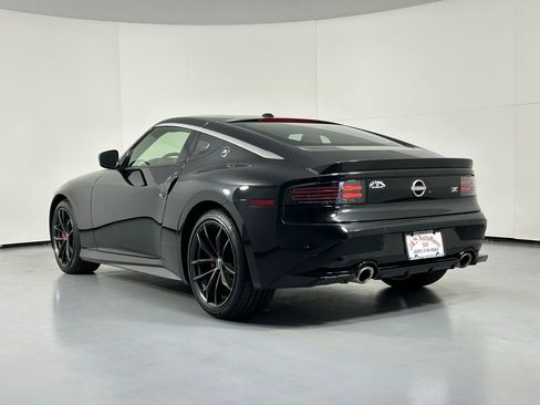 Used 2025 Nissan Z Performance w/ Floor Mat Package image 6