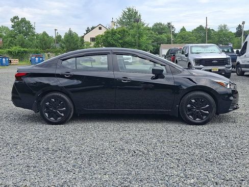 Used 2021 Nissan Versa S FWD image 8