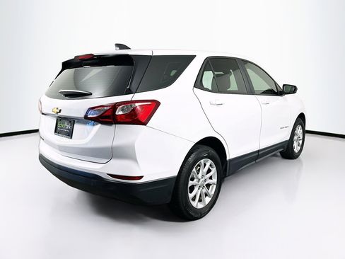Used 2020 Chevrolet Equinox LS FWD image 9