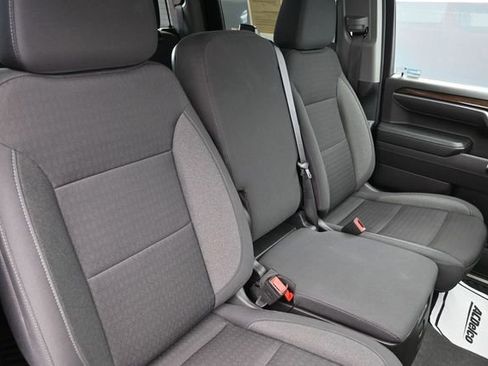 Used 2025 Chevrolet Silverado 1500 LT AWD/4WD image 37