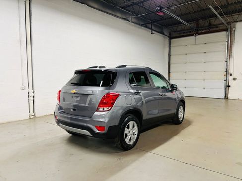 Used 2019 Chevrolet Trax LT w/ LT Convenience Package FWD image 6