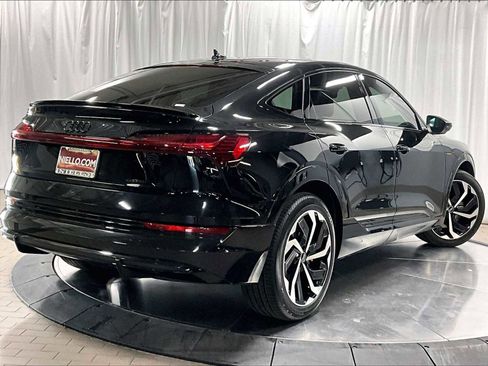Used 2022 Audi e-tron Premium Plus image 10