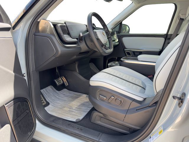 Used 2023 Rivian R1S Adventure Quad AWD/4WD image 10