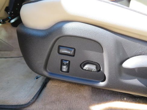 Used 2008 HUMMER H3 Alpha image 17