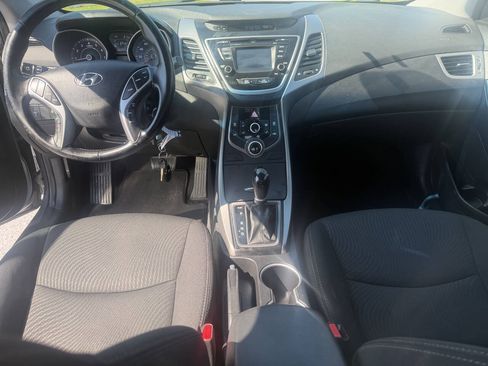 Used 2015 Hyundai Elantra SE w/ Option Group 03 FWD image 11