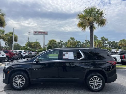 Used 2022 Chevrolet Traverse LT AWD/4WD image 7