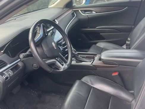 Used 2018 Cadillac XTS Luxury image 7