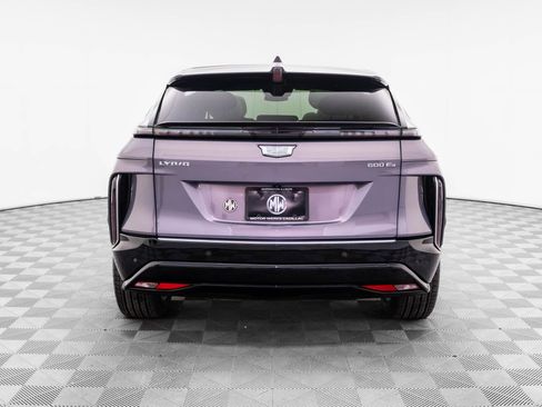 New 2026 Cadillac Lyriq Luxury image 7