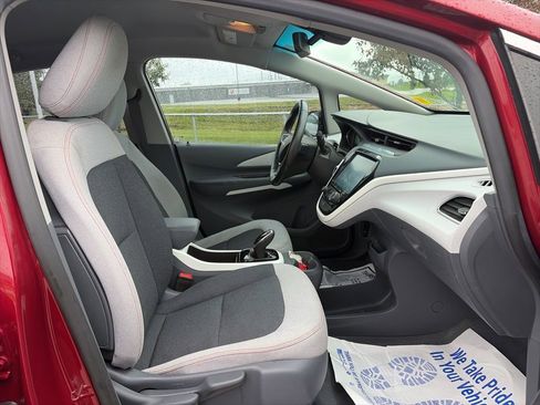 Used 2017 Chevrolet Bolt LT FWD image 25