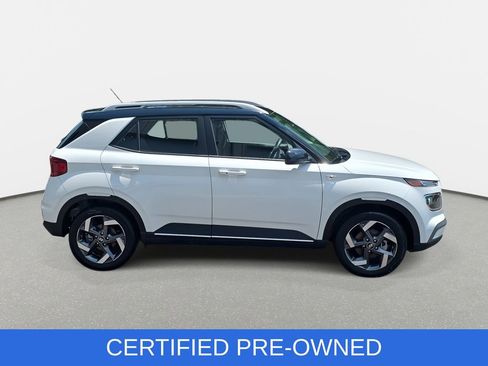 Certified 2026 Hyundai Venue SEL FWD image 4