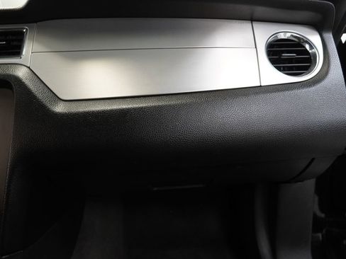 Used 2013 Ford Mustang GT Premium w/ Comfort Pkg RWD image 29