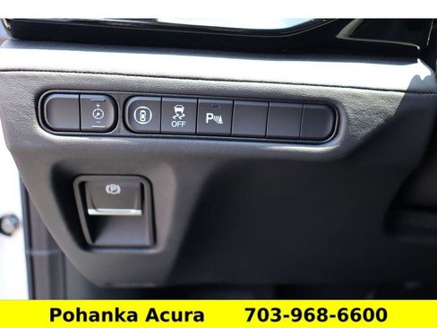 Used 2025 Acura MDX SH-AWD w/ Technology Package image 16