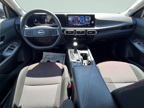 Used 2026 Nissan Sentra SR w/ Floor Mat Package FWD image 16