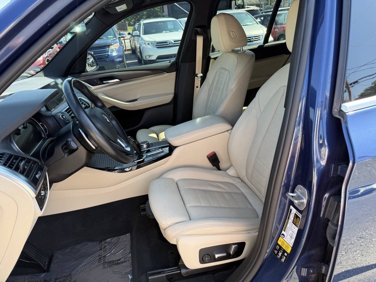 Used 2018 BMW X3 xDrive30i w/ Premium Package AWD/4WD image 7