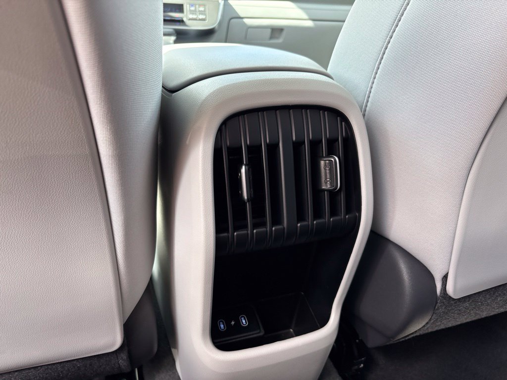 New 2026 Hyundai Kona SEL Sport AWD/4WD image 18