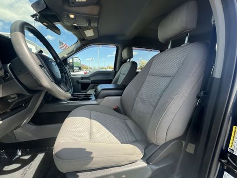 Used 2020 Ford F350 XLT w/ XLT Premium Package image 13