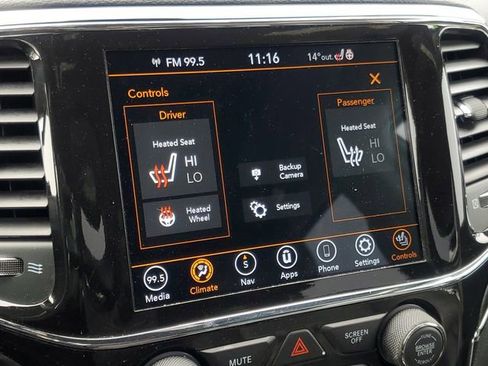 Used 2022 Jeep Grand Cherokee Limited image 26