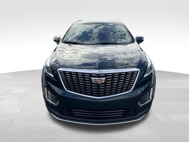 Used 2024 Cadillac XT5 Premium Luxury AWD/4WD image 2