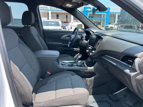 Used 2023 Chevrolet Traverse LT w/ LPO, Cargo Package AWD/4WD image 32