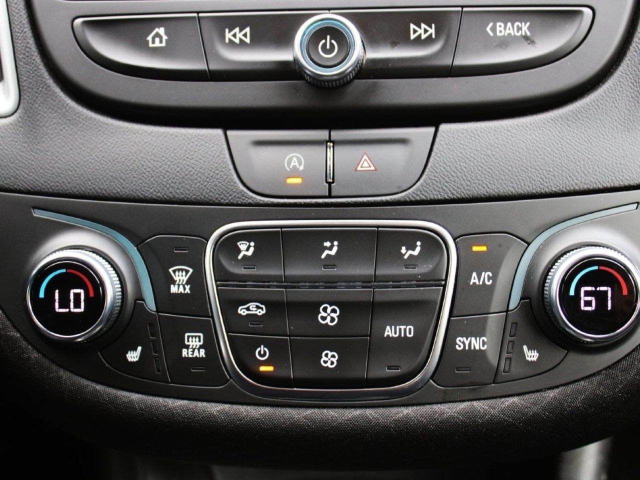 Used 2023 Chevrolet Malibu LT FWD image 23
