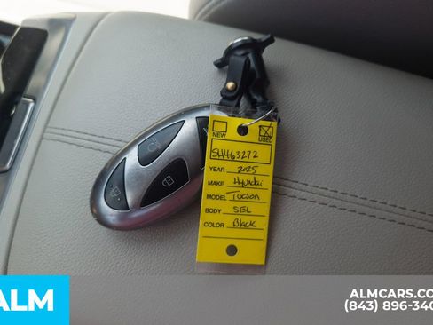 Certified 2025 Hyundai Tucson SEL FWD image 16