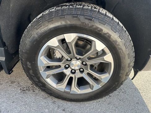 Used 2024 Chevrolet Silverado 1500 High Country w/ Technology Package image 12