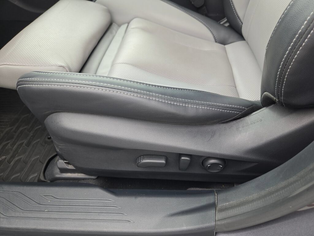 Used 2020 Subaru Outback Limited AWD/4WD image 21