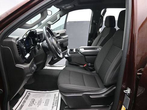 Used 2024 Chevrolet Silverado 2500 LT image 11